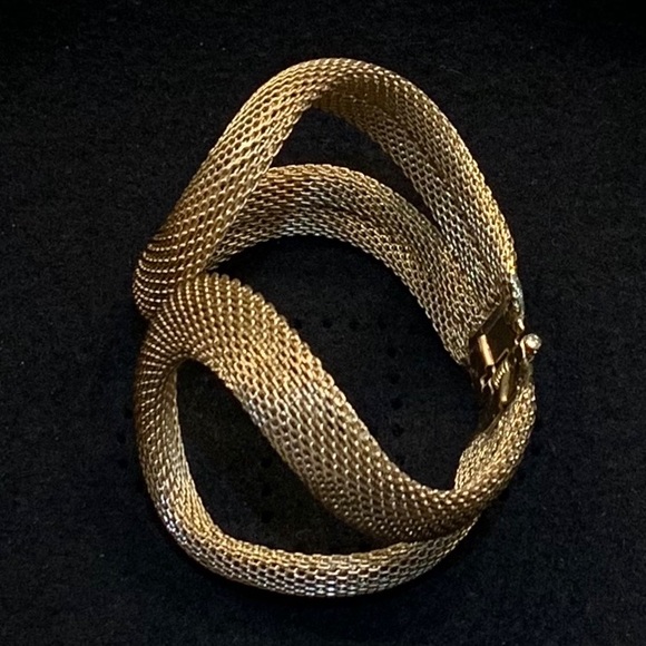 Saks 5th Ave ❤️ gold tone cuff - Picture 4 of 10